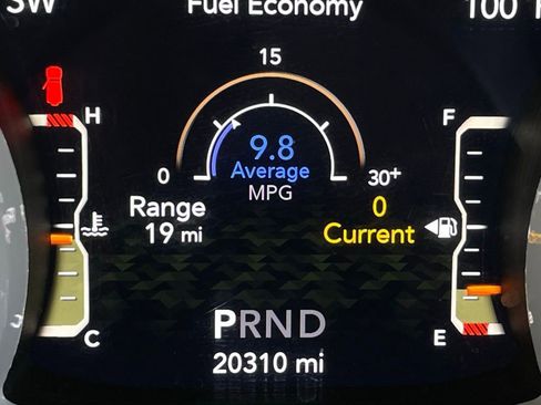 Used 2022 Jeep Wrangler Unlimited Sahara w/ Cold Weather Group image 28