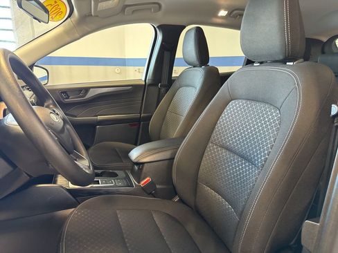 Used 2025 Ford Escape Active AWD/4WD image 21
