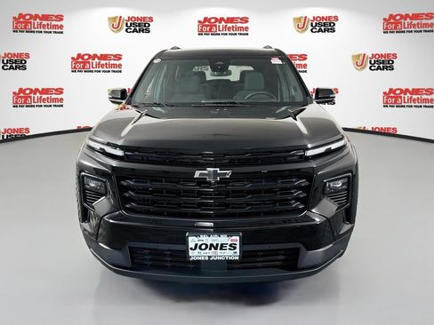 Used 2024 Chevrolet Traverse LT w/ Enhanced Driving Package AWD/4WD image 11