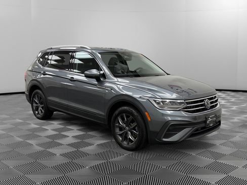 Used 2022 Volkswagen Tiguan SE image 7