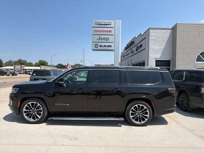 Used 2024 Jeep Wagoneer L Series III w/ Premium Group I