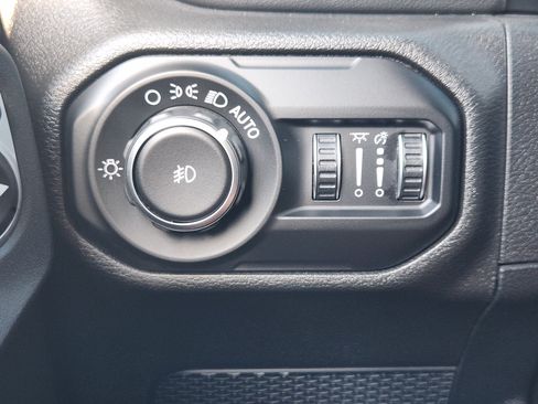 Used 2020 Jeep Wrangler Unlimited Rubicon w/ Quick Order Package 28Y Recon AWD/4WD image 23