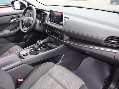 Certified 2023 Nissan Rogue SV image 23