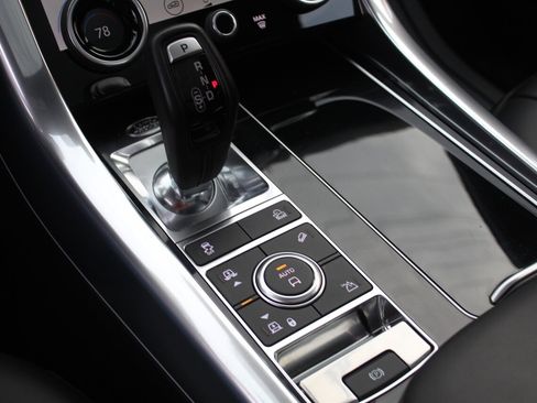 Used 2019 Land Rover Range Rover Sport HSE image 8