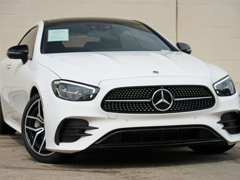 Used 2023 Mercedes-Benz E 450 Coupe w/ AMG Line image 4