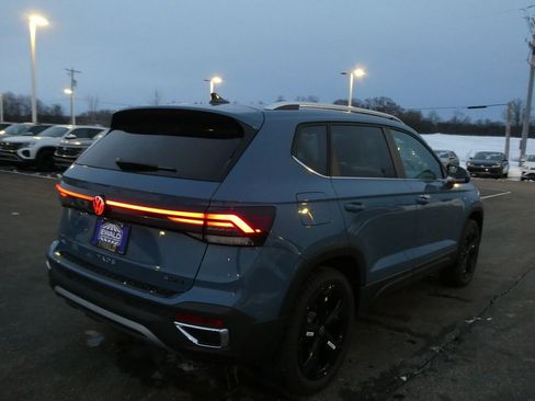 New 2026 Volkswagen Taos SEL AWD/4WD image 16