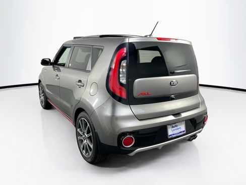 Used 2017 Kia Soul ! w/ Tech Package image 7