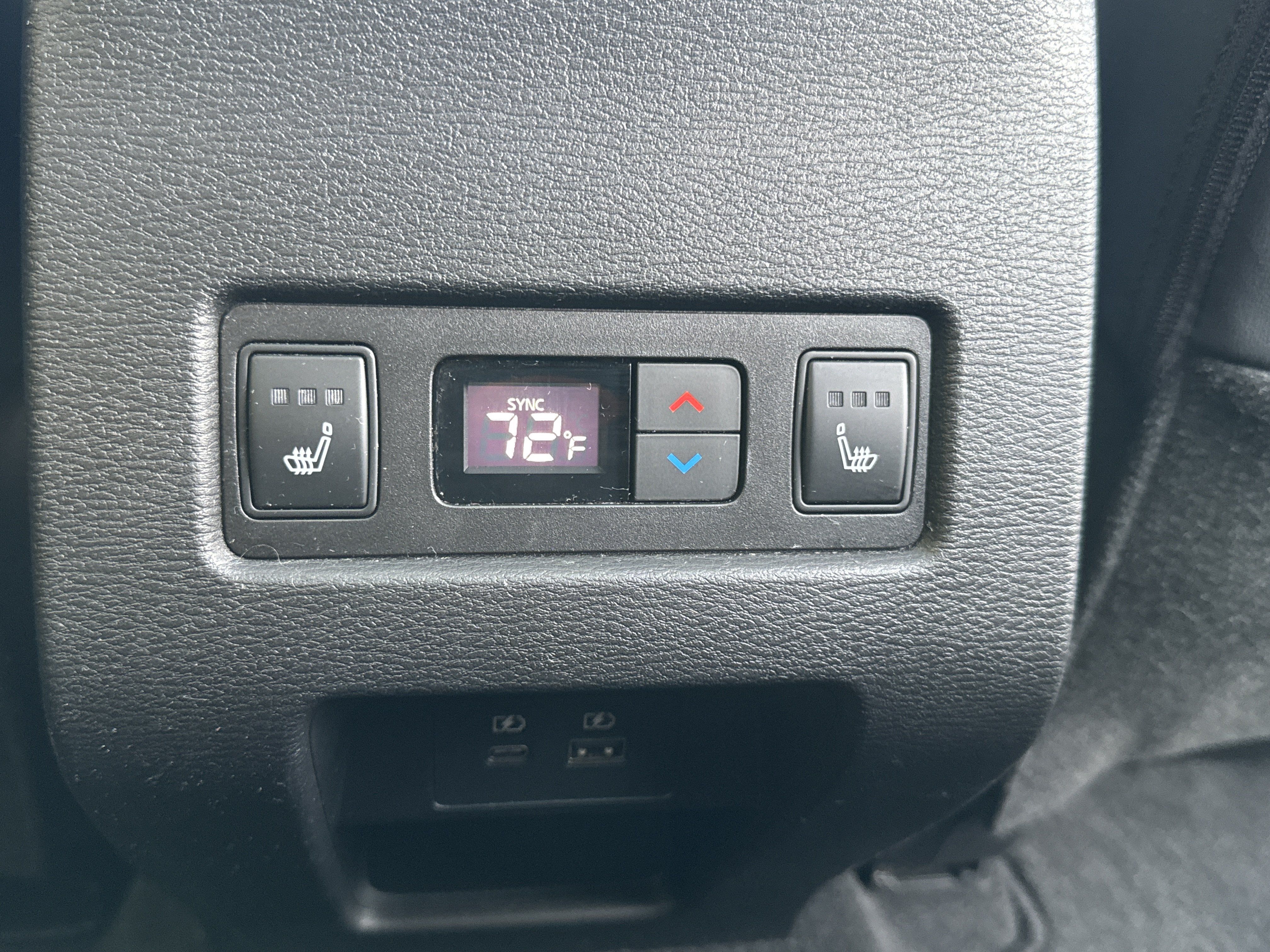 Used 2022 Mitsubishi Outlander SEL AWD/4WD image 15
