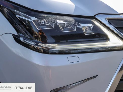 Used 2018 Lexus LX 570 4WD image 10