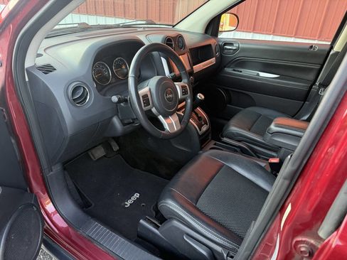 Used 2016 Jeep Compass Latitude AWD/4WD image 17