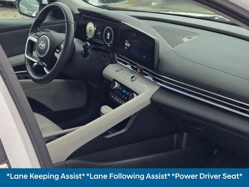 Certified 2024 Hyundai Elantra Limited image 11