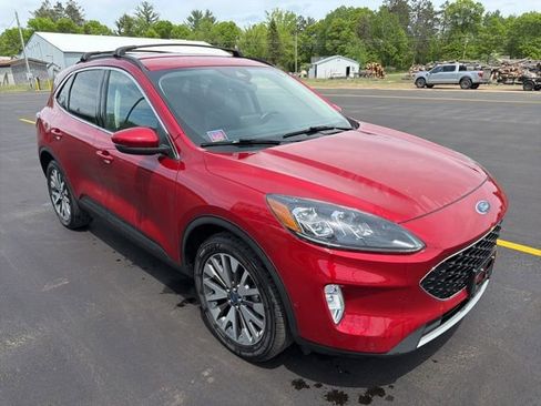 Used 2020 Ford Escape Titanium AWD/4WD image 7