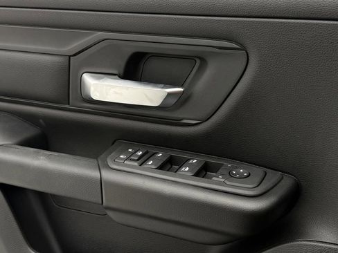 New 2026 RAM 1500 Express image 22