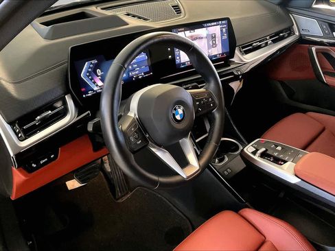 Used 2026 BMW X2 xDrive28i AWD/4WD image 16