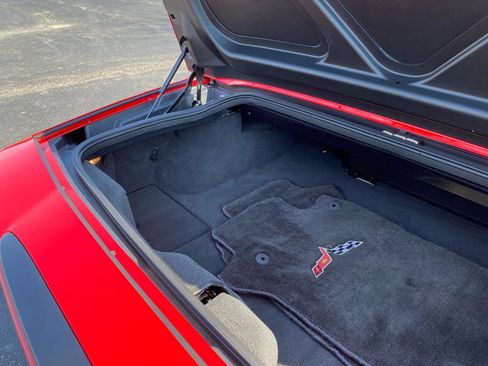 Used 2005 Chevrolet Corvette Convertible w/ Preferred Equipment Group RWD image 40