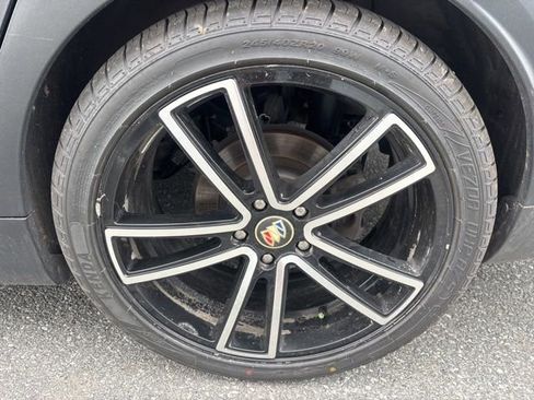 Used 2018 Buick Regal Essence w/ Driver Confidence Package #1 AWD/4WD image 15