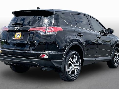 Used 2018 Toyota RAV4 LE w/ All Weather Liner Package FWD image 2