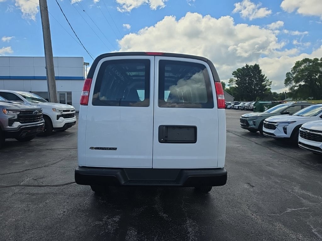 New 2026 Chevrolet Express 2500 w/ Driver Convenience Package RWD image 6