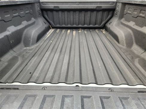 Used 2024 Chevrolet Colorado LT w/ LT Convenience Package III image 32