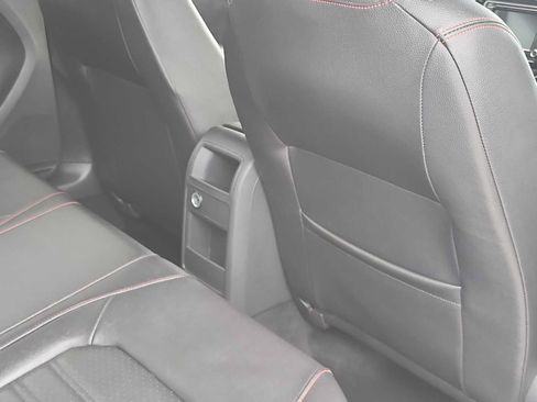 Used 2017 Volkswagen Jetta GLI FWD image 23
