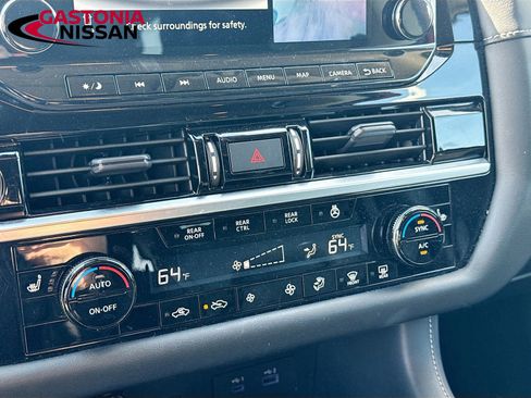 Used 2024 Nissan Pathfinder SL image 21