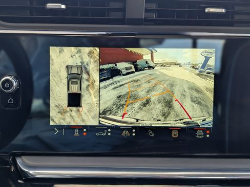 Used 2025 GMC Sierra 1500 Denali Ultimate image 3