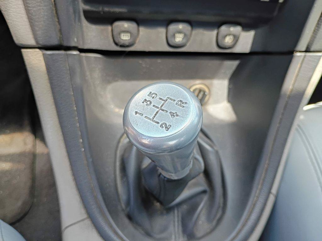 Used 2004 Ford Mustang GT RWD image 7