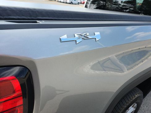 Certified 2024 GMC Sierra 1500 SLT image 6