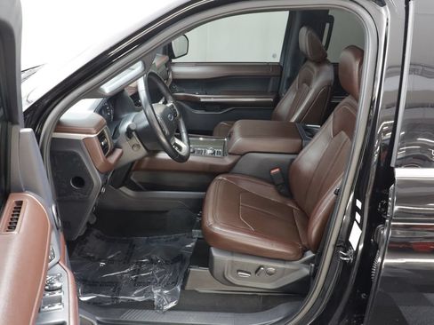 Used 2023 Ford Expedition Max Limited AWD/4WD image 6