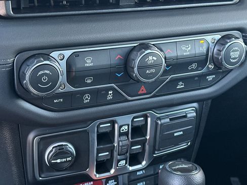 New 2026 Jeep Gladiator Rubicon image 16