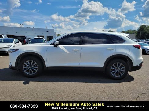 Used 2023 MAZDA CX-9 Touring image 2
