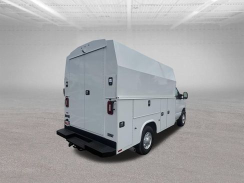 New 2026 Ford E-350 and Econoline 350 Super Duty w/ Power Equipment Group RWD image 3