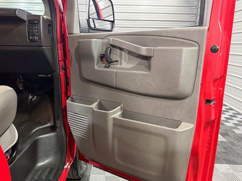 Used 2022 Chevrolet Express 2500 w/ Driver Convenience Package image 35