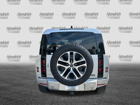 Used 2022 Land Rover Defender 110 XS Edition image 9