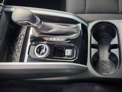 Used 2023 Chevrolet Colorado LT w/ LT Convenience Package II image 21