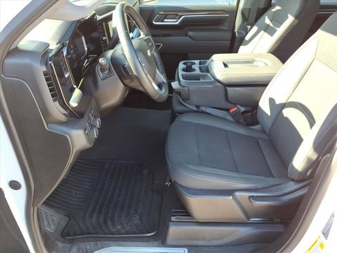 Used 2024 Chevrolet Silverado 2500 LT image 13