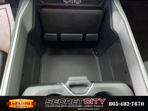 New 2026 RAM 1500 Express AWD/4WD image 25
