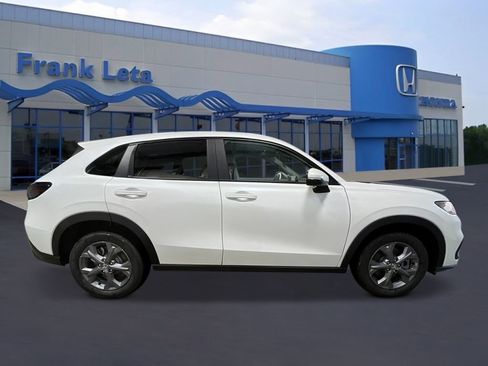 New 2026 Honda HR-V LX image 7