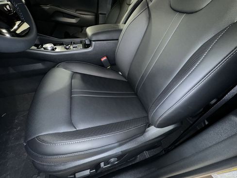 Certified 2025 Kia Sorento EX w/ EX Panoramic Sunroof Package image 17