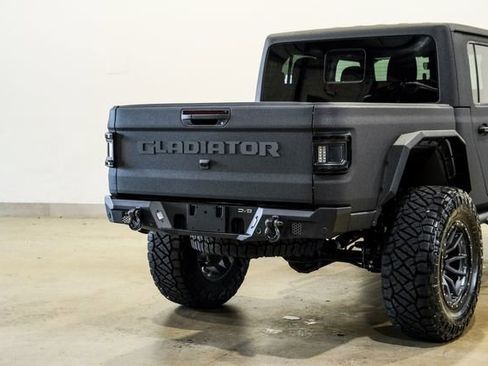 Used 2025 Jeep Gladiator Rubicon w/ Safety Group AWD/4WD image 41