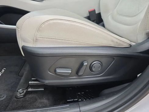 Used 2022 Hyundai Tucson Limited FWD image 14
