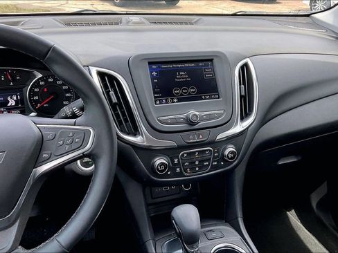 Used 2024 Chevrolet Equinox LT FWD image 9