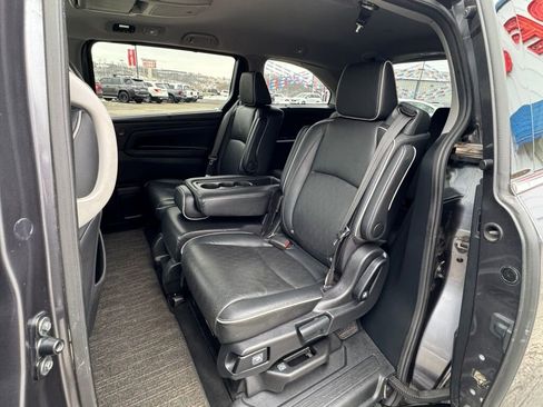 Used 2023 Honda Odyssey Elite image 16