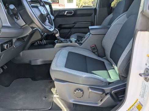 Used 2025 Ford Bronco Big Bend image 11