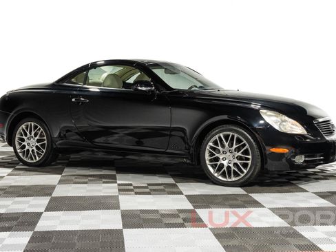 Used 2007 Lexus SC 430 Convertible RWD image 2