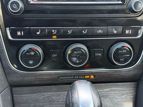 Used 2017 Volkswagen Passat 1.8T SE image 41