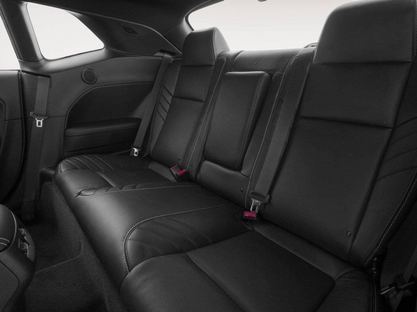Used 2016 Dodge Challenger SRT Hellcat RWD image 10