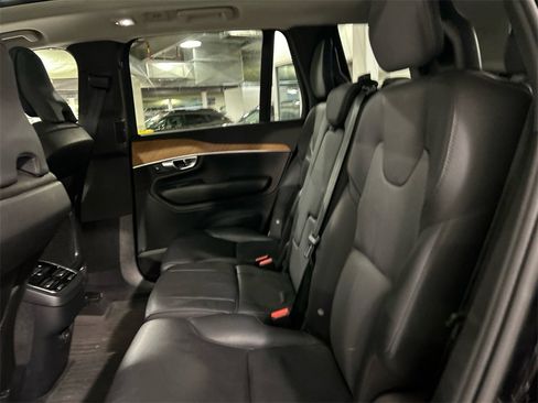 Certified 2023 Volvo XC90 B5 Plus w/ Protection Package Premier image 24