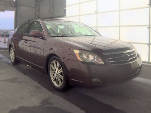 Used 2006 Toyota Avalon Limited FWD image 3