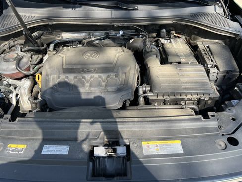 Used 2023 Volkswagen Tiguan SE image 36